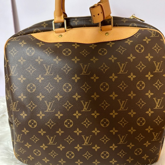 💎✨Authentic✨💎 louis Vuitton Canvass monogram Evasion hand carry travel - Picture 9 of 13